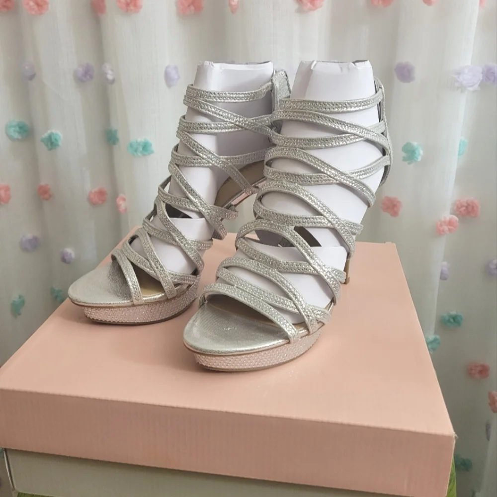 Thalia Sodi Silvia Strappy Platform Sandals (New In Box)